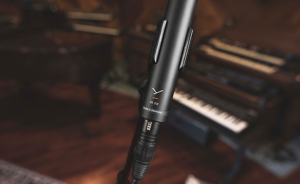 beyerdynamic M 88 logo