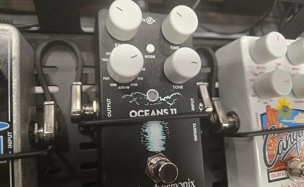 Electro-Harmonix Oceans 11 Reverb Pedal