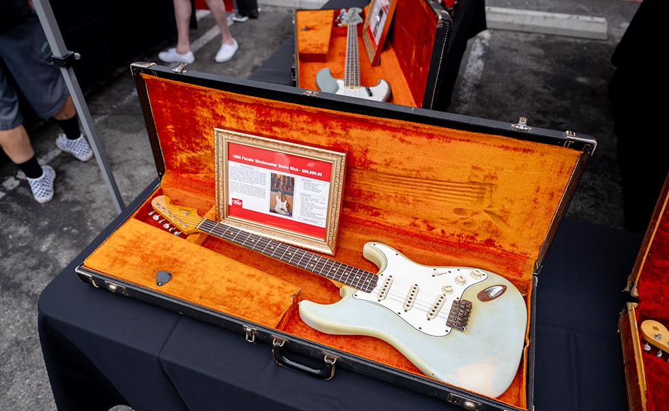 Vintage 1965 Fender Stratocaster in Sonic Blue