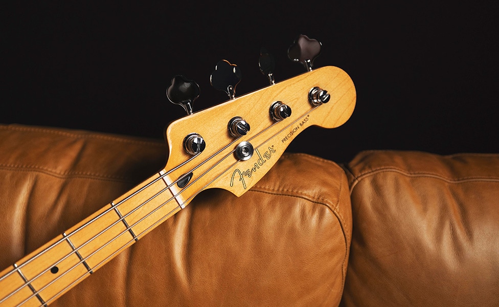 Fender Player II Precision Bass Headstock