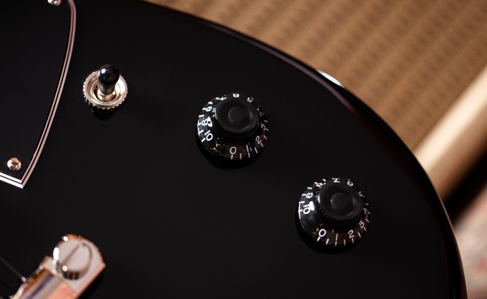 Volume and Tone Controls on Gibson Theodore Standard
