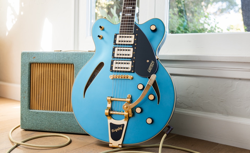Gretsch Guitars Streamliner Cat-Eye Limited-Edition Semi-Hollow in Riviera Blue