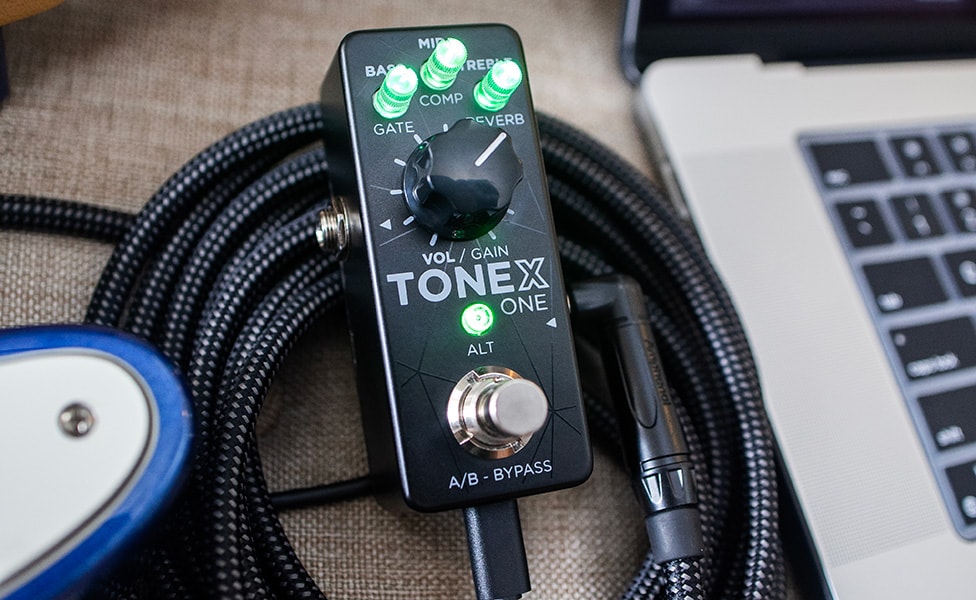 IK Multimedia TONEX One Modeling Amp and Distortion Effects Pedal