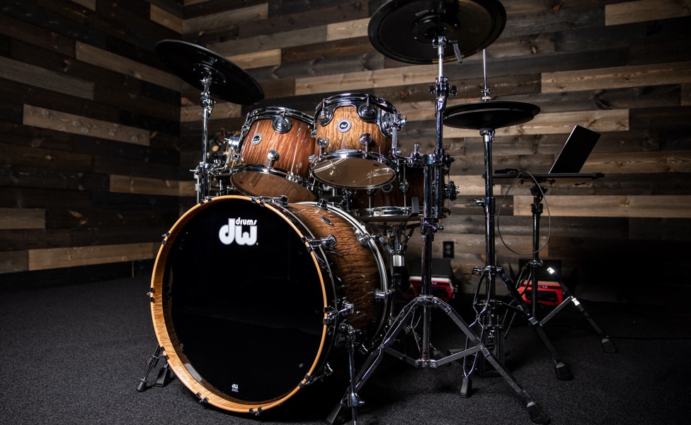 DW Drums DWe Wireless Acoustic-Electronic Convertible Drum Kit