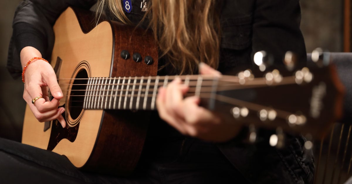 Taylor GT Urban Ash Acoustic Guitars | Beatie Wolfe First Impressions