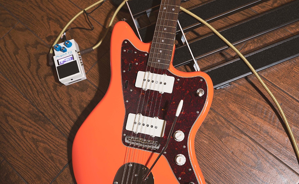 Squier Classic Vibe '60s Jazzmaster, D'Addario XPND Pedalboard and BOSS PX-1 Multi-Effects Pedal