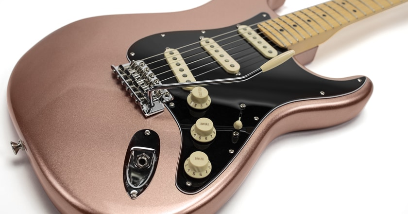 Fender American Performer Stratocaster contours