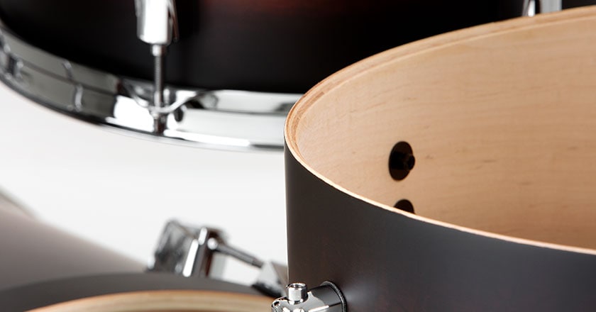 Pearl Decade Maple drum shell made from 6 plies of select maple, formed with proprietary Superior Shell Technology and adhered with AcoustiGlue