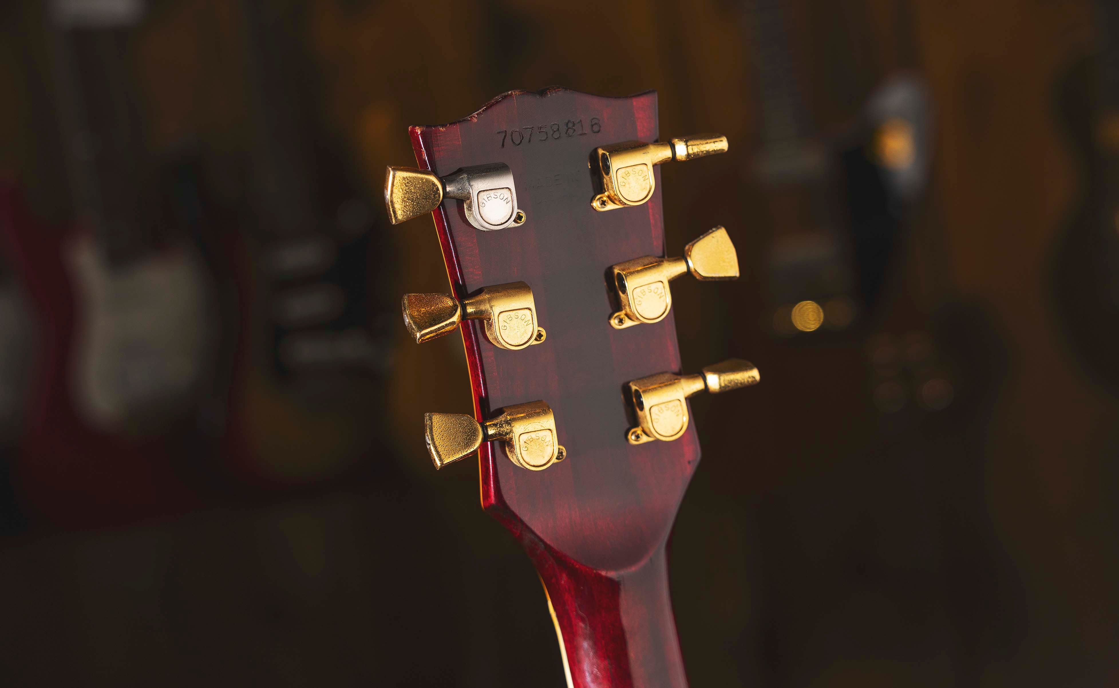 1978_Gibson_Les_Paul_Custom_Tuners_Inline.jpg