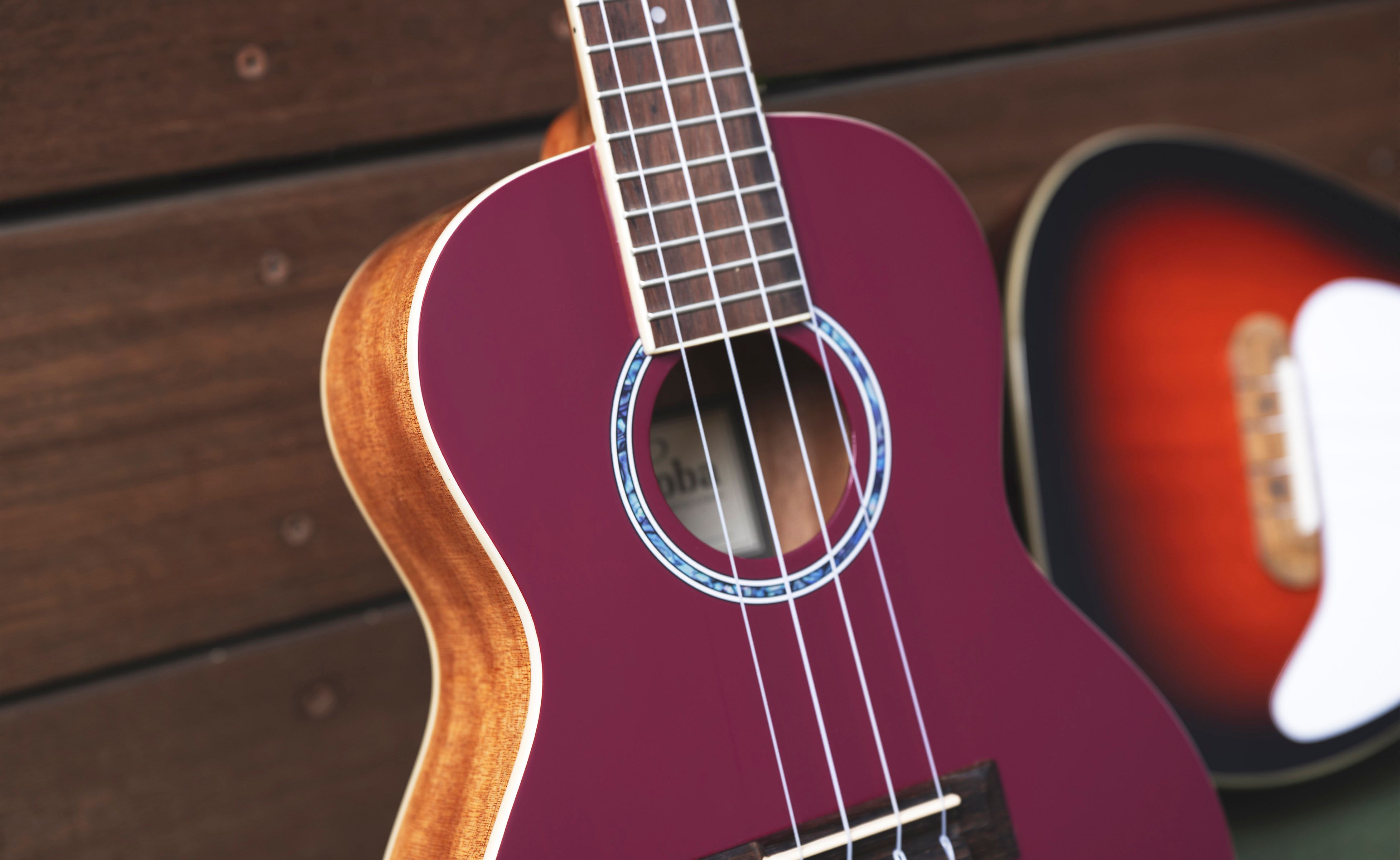 Cordoba_15C_Concert_Ukulele_Sangria_Inline.jpg
