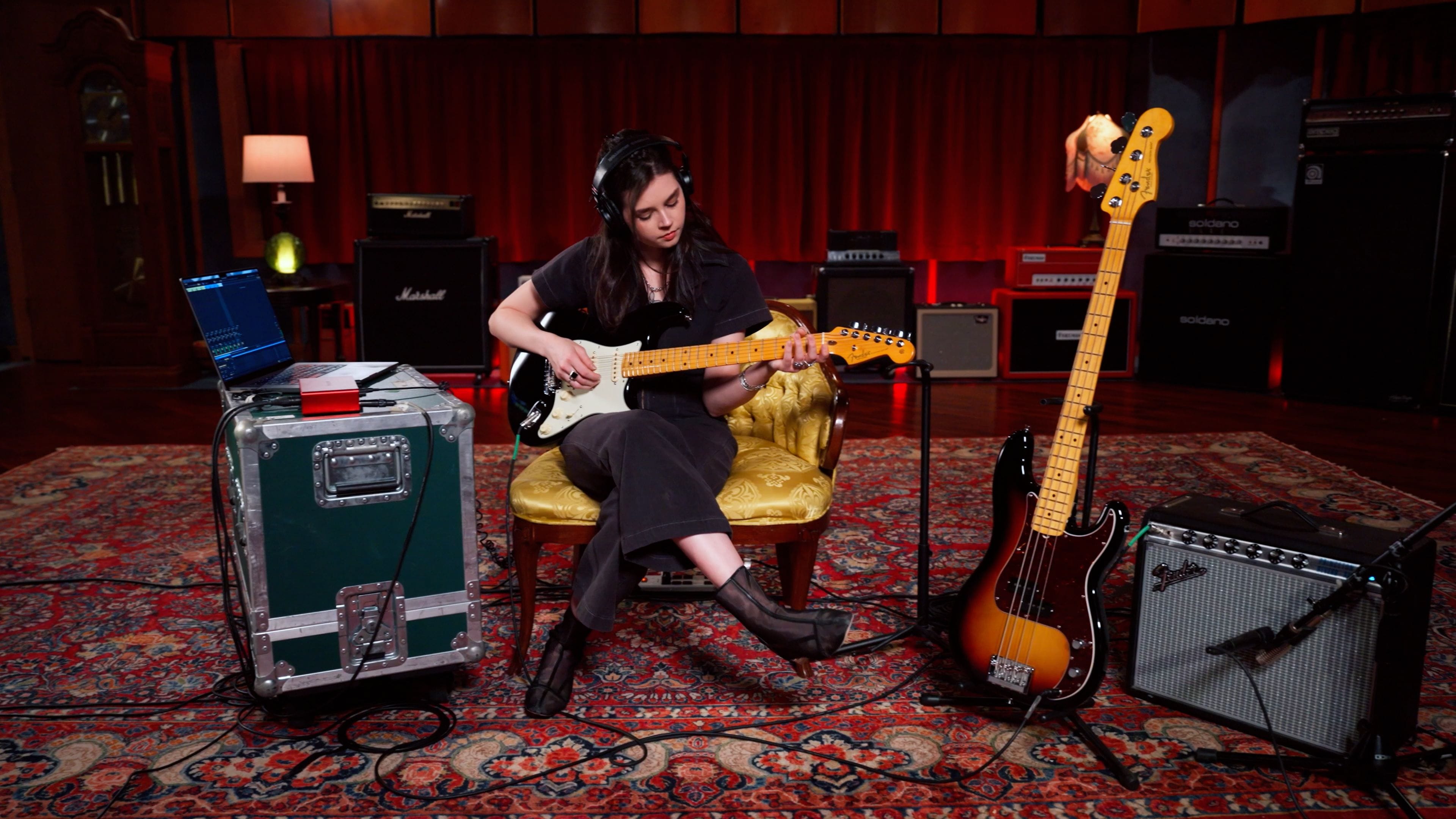 Watch an Elise Trouw Fender American Professional Live-Looping Session