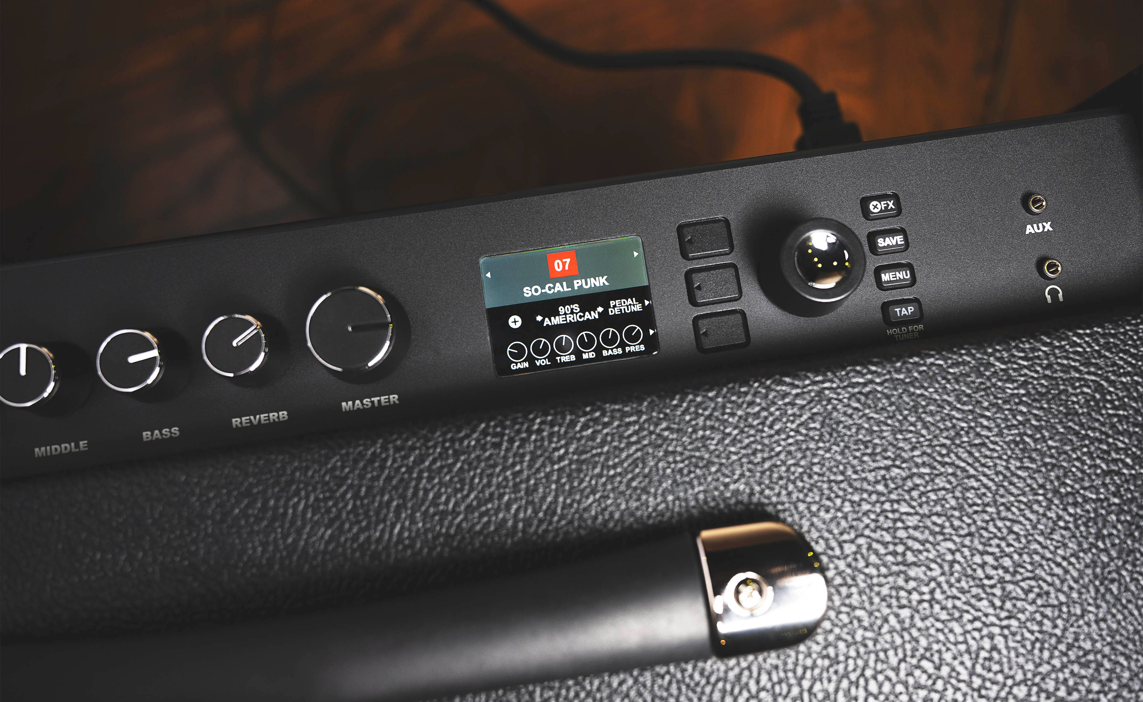 Fender_GTX100_Display_Controls_Inline.jpg