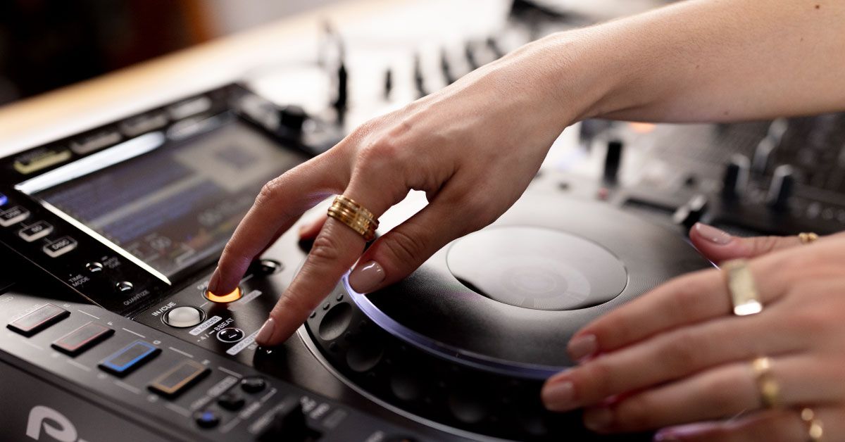 Guitar Center Lessons | DJ Techniques with Kittens