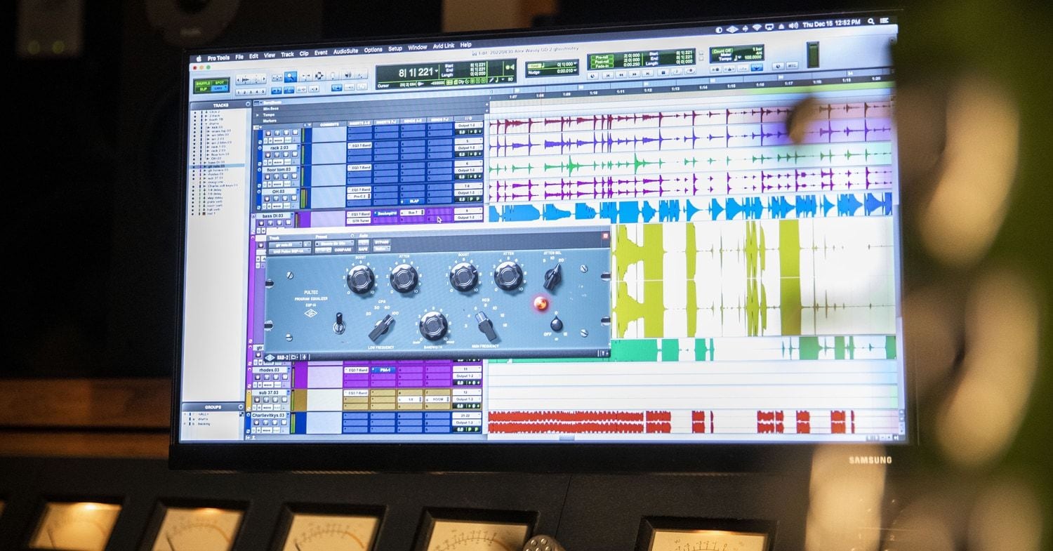 How to EQ Electric Guitar in a Mix