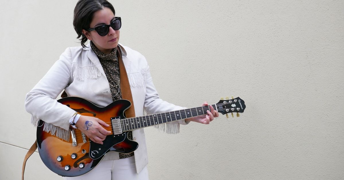 Becca Mancari: Backstage at SXSW