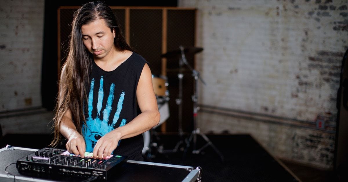Baseck Checks Out the Roland MC-101 and MC-707 GROOVEBOXES