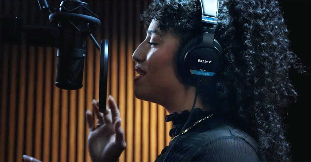 A Spotlight on the Sony C-800G Microphone