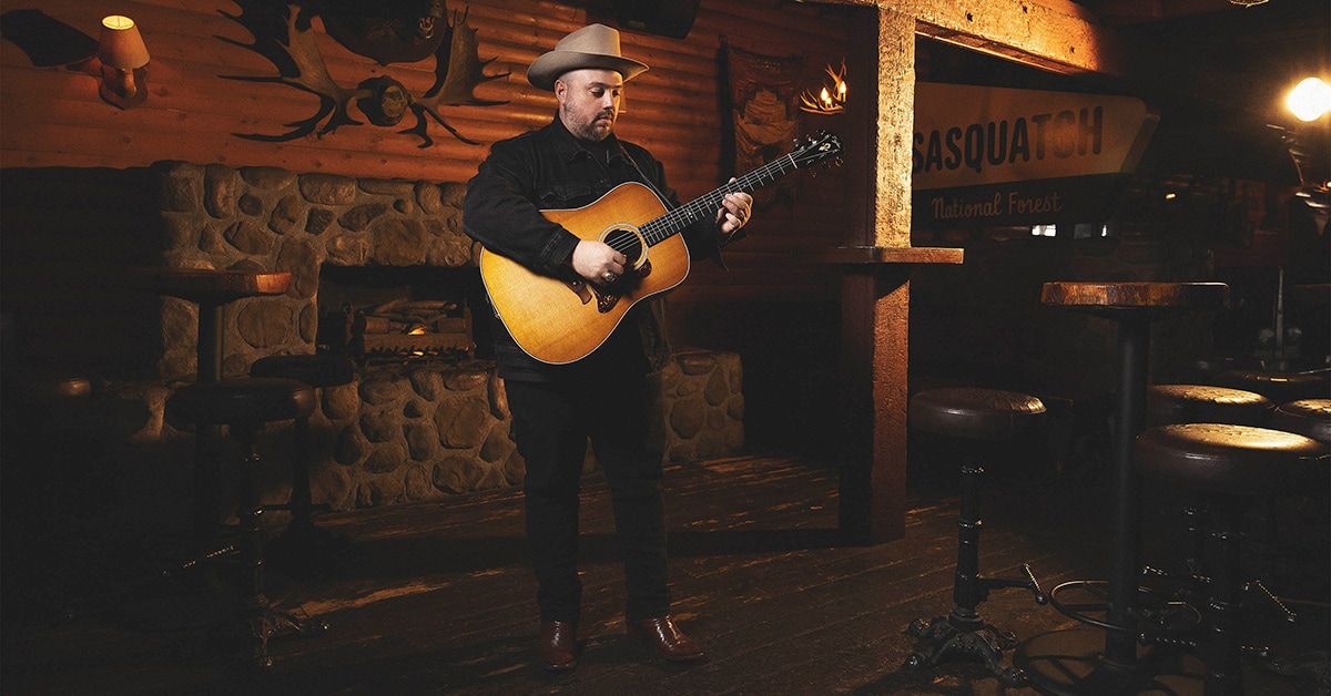 Trey Hensley Performs “Tucson” | An Exclusive Solo Performance