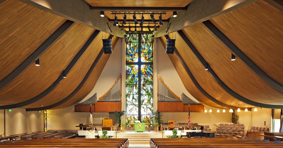 How to Find the Best Lights for Houses of Worship