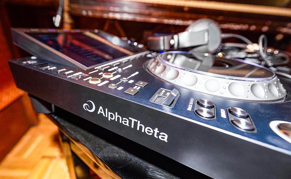 AlphaTheta CDJ-3000X Branding