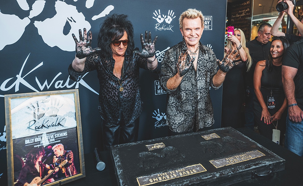 Billy Idol and Steve Stevens Pose with Cement-Covered Hands at their Rockwalk Induction