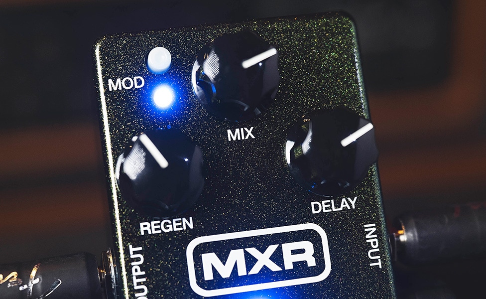 MXR M169 Carbon Copy Analog Delay Pedal Controls