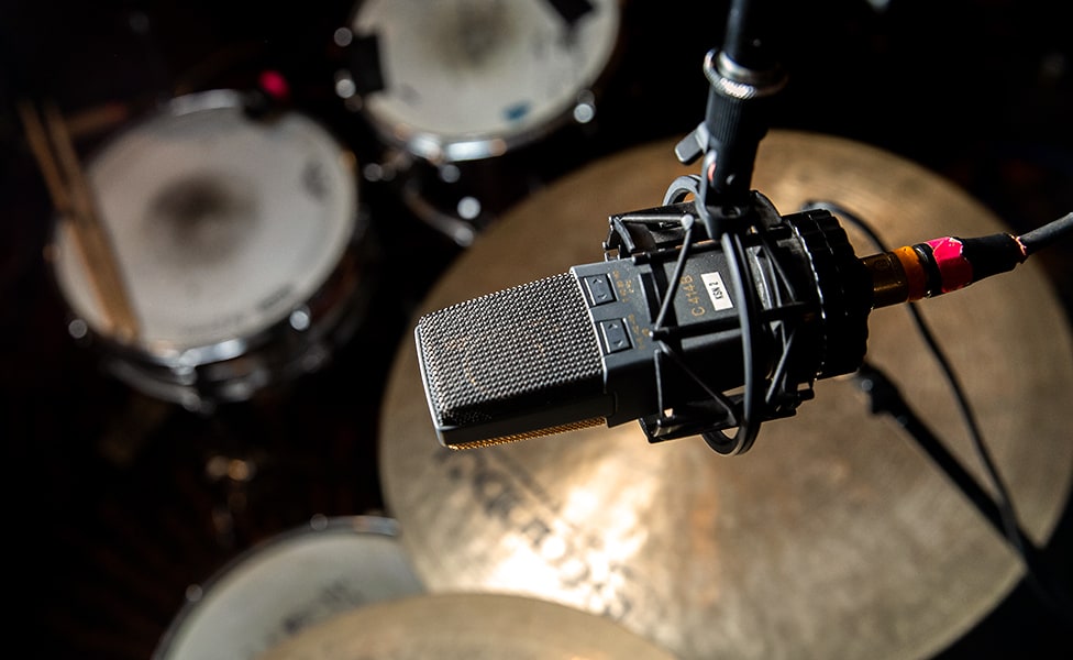 How To Mic Drums For Live Performances - Audio Mentor