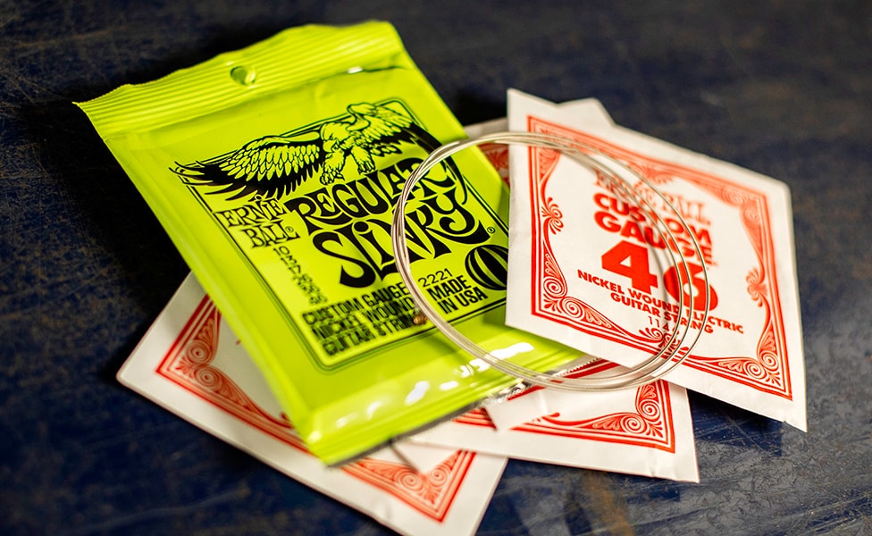 Ernie Ball Regular Slinky Electric Guitar Strings