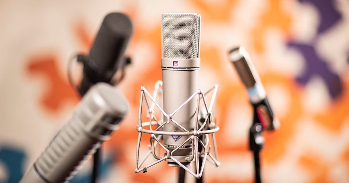 Essential Microphones for Professional Recording Studios | GC Riffs