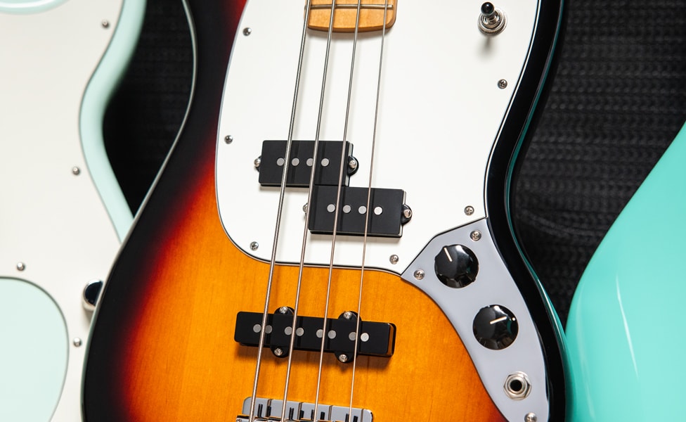 Fender Player II Mustang PJ Bass