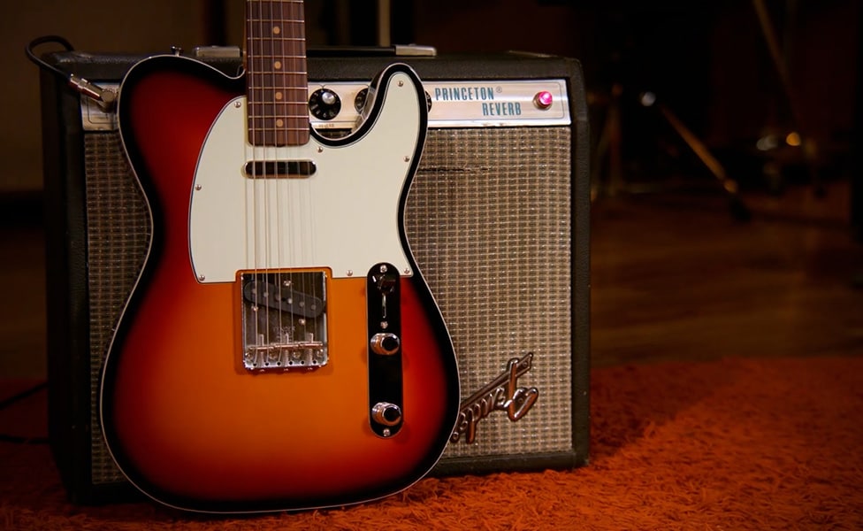 Fender Vintera III Early ’60s Custom Telecaster in 3-Color Sunburst