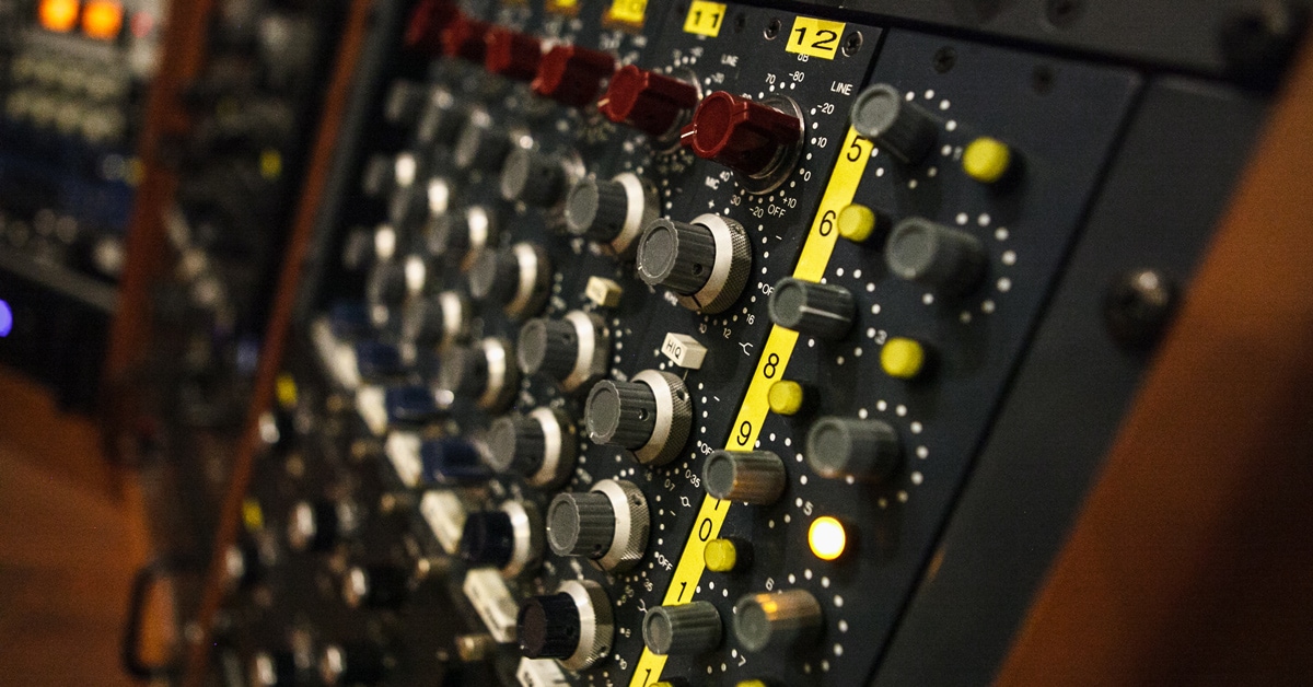 Building Out a Hardware Vocal Chain