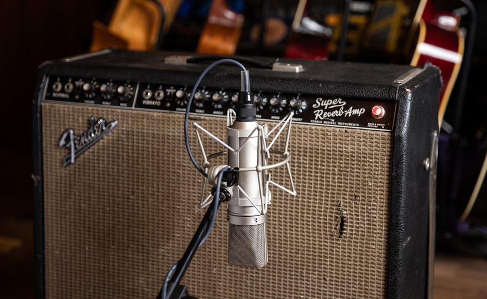 Neumann U 67 Microphone Miking Fender Super Reverb Amplifier