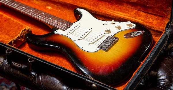 How to Buy a Vintage Fender Stratocaster