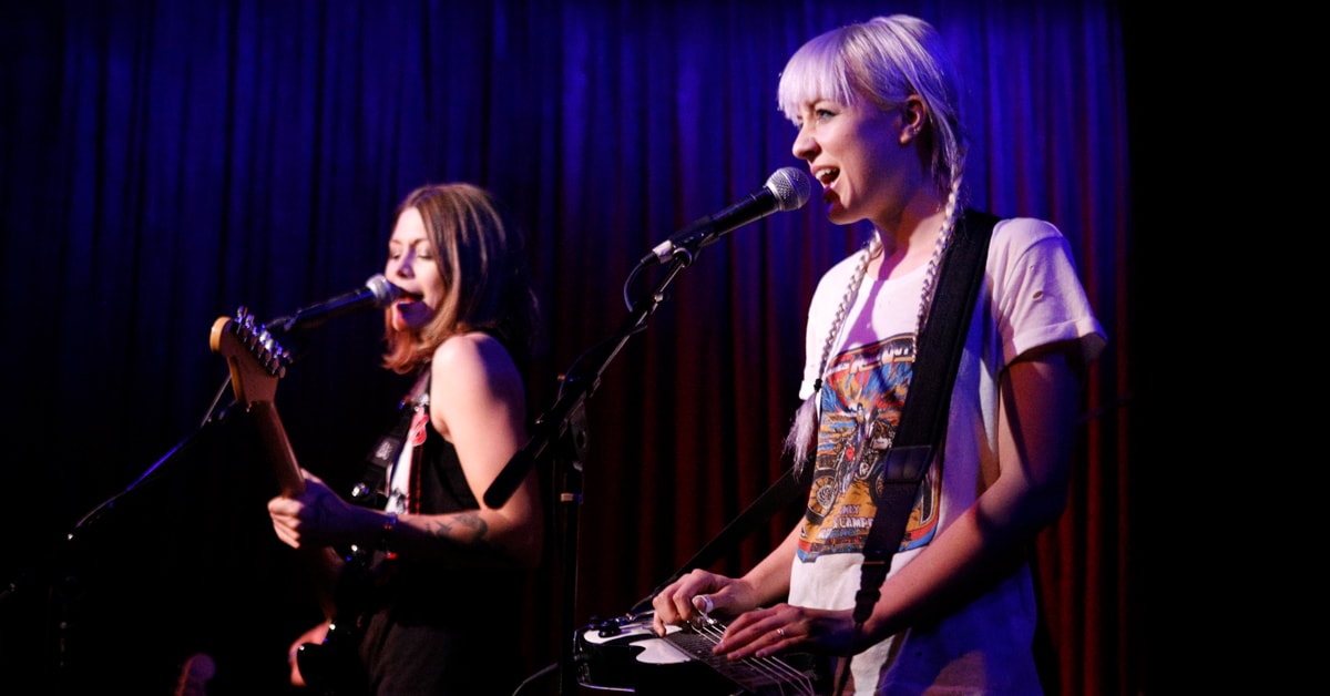 Rebecca and Megan Lovell of Larkin Poe