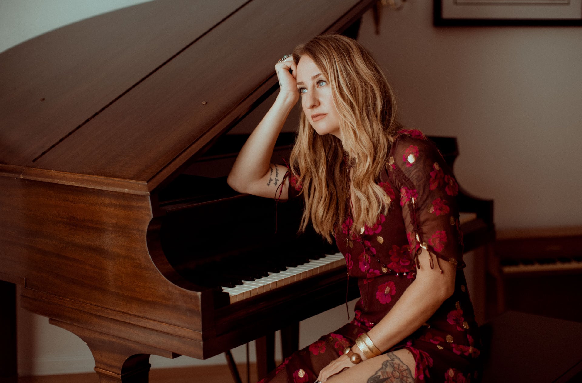 Margo Price at the piano.
