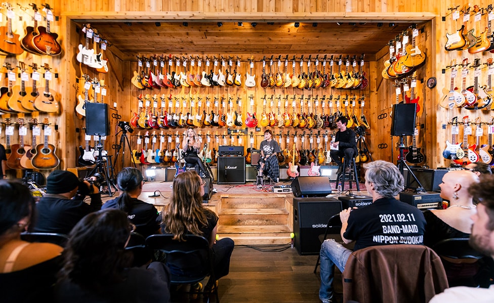 Kiki Wong and Yvette Young Talking Tone at Guitar Center Hollywood