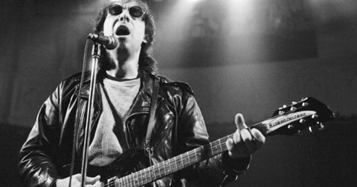 Smithereens Guitarist and Singer Pat DiNizio Dead at 62