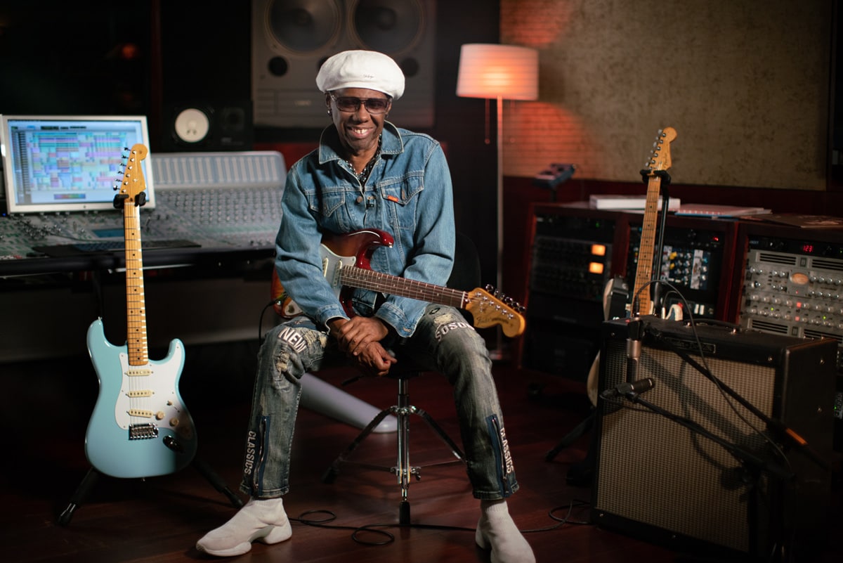 Nile Rodgers flanked by Fender's Vintera Straocasters