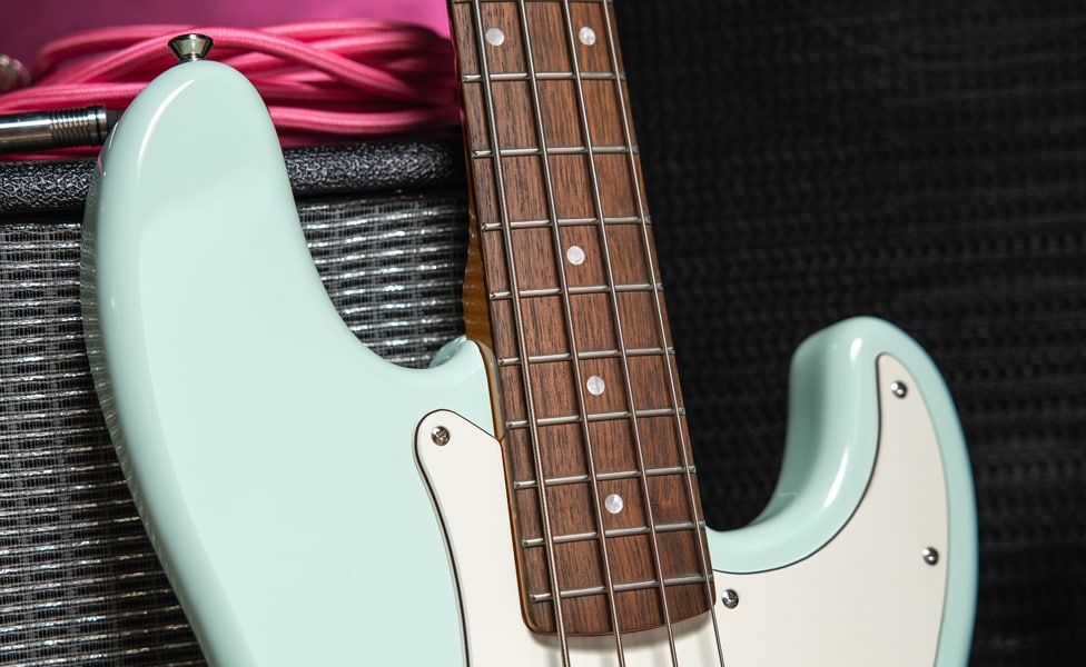 Squier Classic Vibe '60s Precision Bass Neck in Sonic Blue