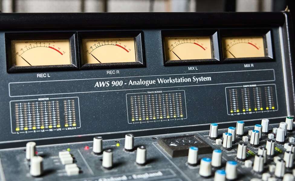SSL AWS-900 Analogue Workstation