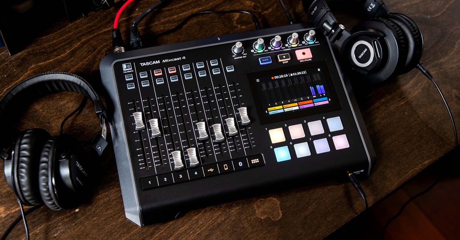 The 26 Best USB Mixers (for Podcasts and Home Studios) - Discover the Best  Podcasts