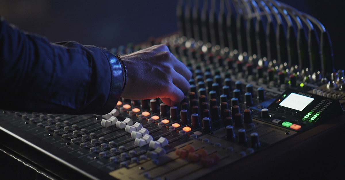 TASCAM Model 24 and Model 2400 | Which Mixer-Recorder Is for You?