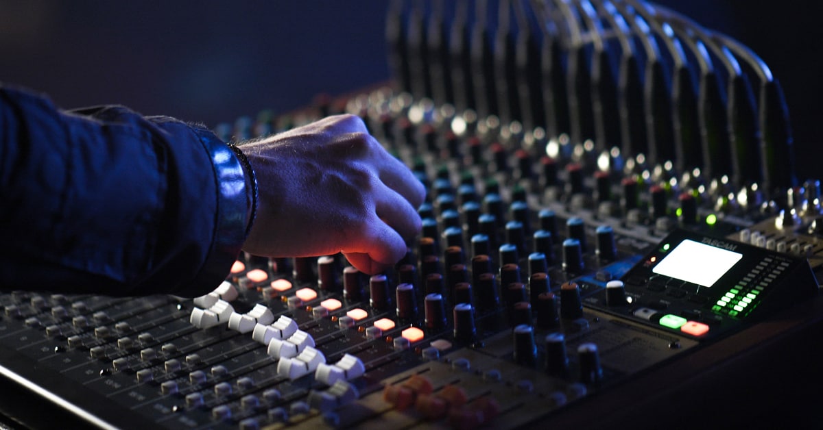 TASCAM Model 24 and Model 2400 | Which Mixer-Recorder Is for You?