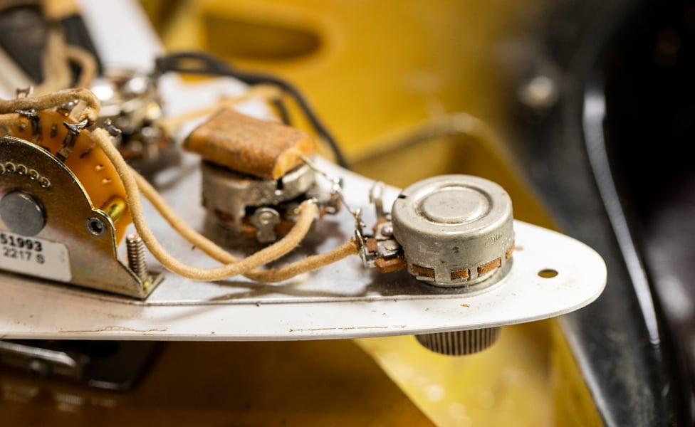 Vintage Fender Stratocaster Potentiometer and 5-Way Switch