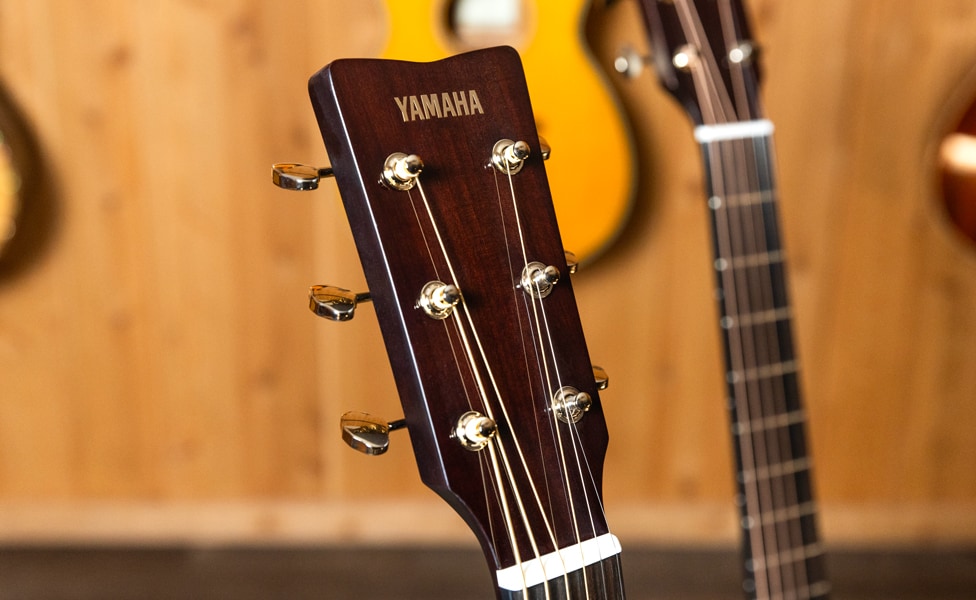 Yamaha TAG3 C TransAcoustic Headstock