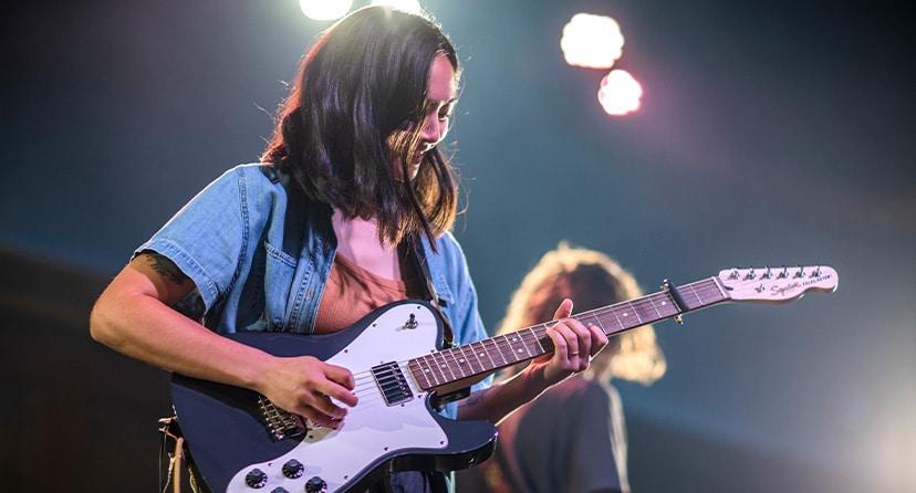 Video: Mini Trees Try Out Squier(r) Affinity Guitars