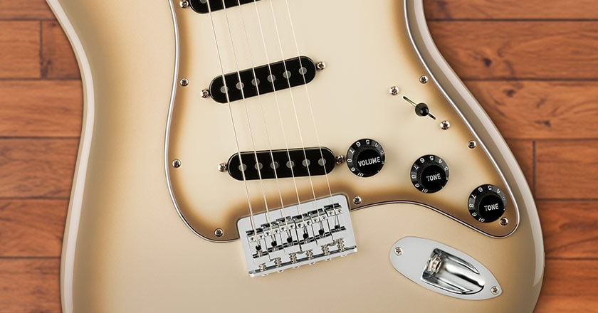 Fender 70th Anniversary Stratocaster Vintera II Guitar Antigua Controls