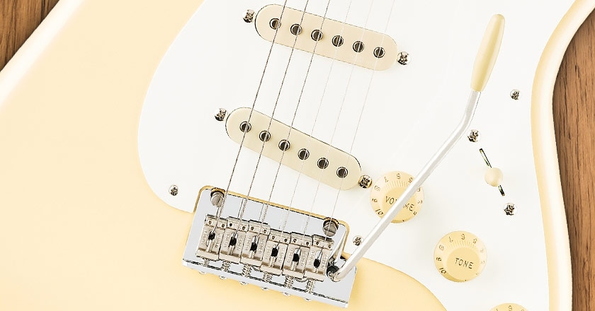 Fender Lincoln Brewster Stratocaster Electric Guitar Vintage-Style Tremolo Bridge