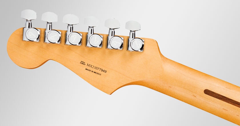 Fender Player Jazz Bass Maple Fingerboard Locking Tuners